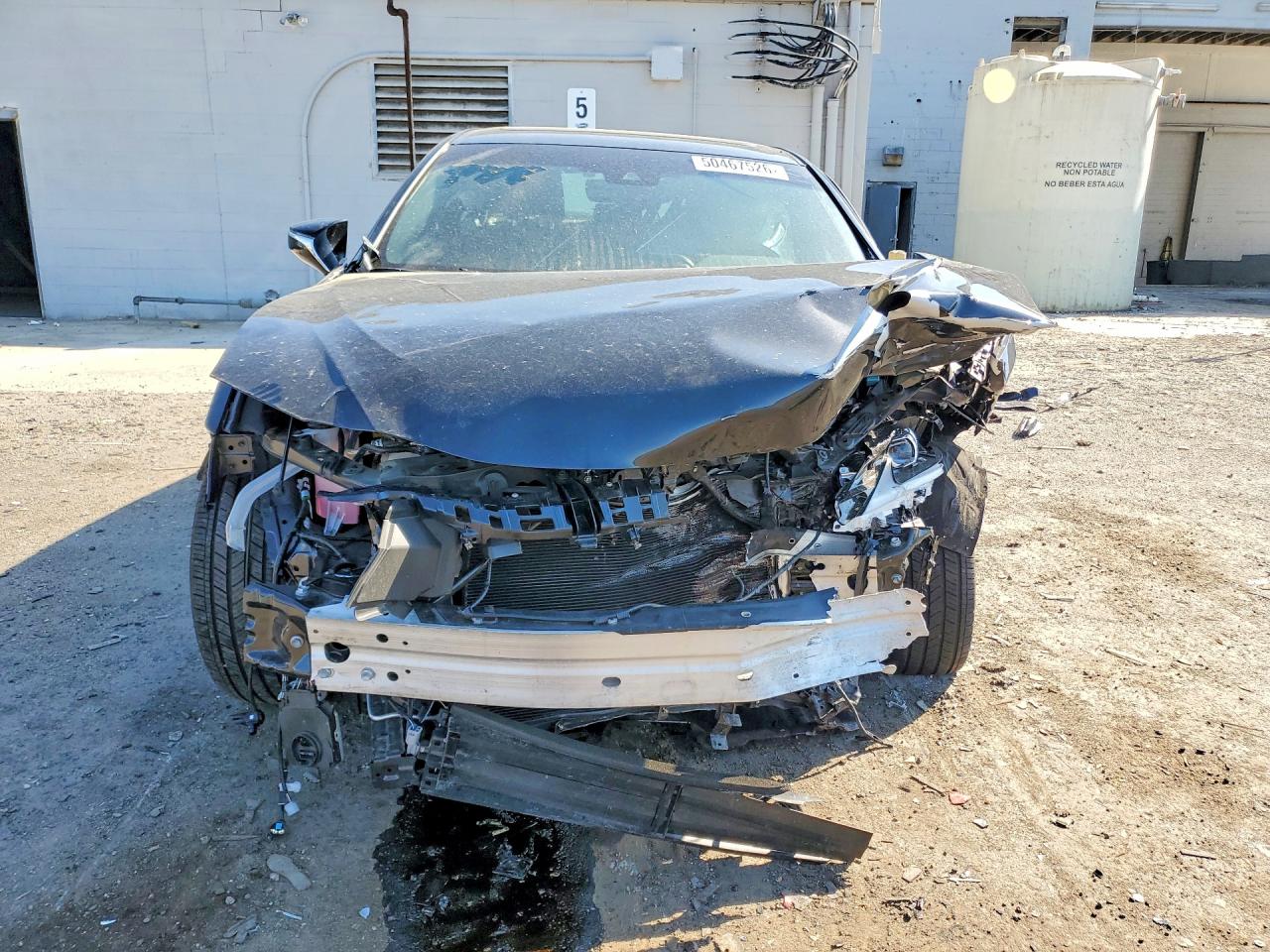 LEXUS ES 300H 2025 — 6