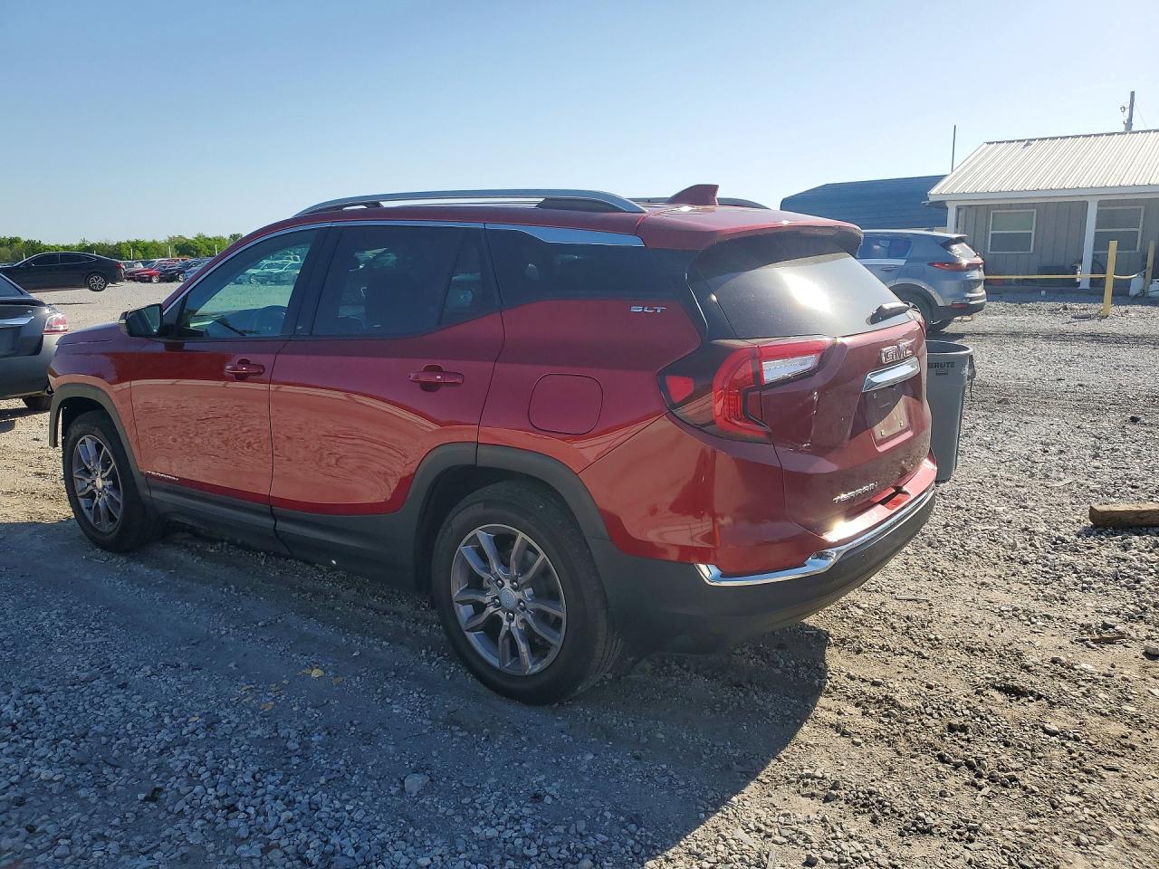 GMC TERRAIN 2023 — 3