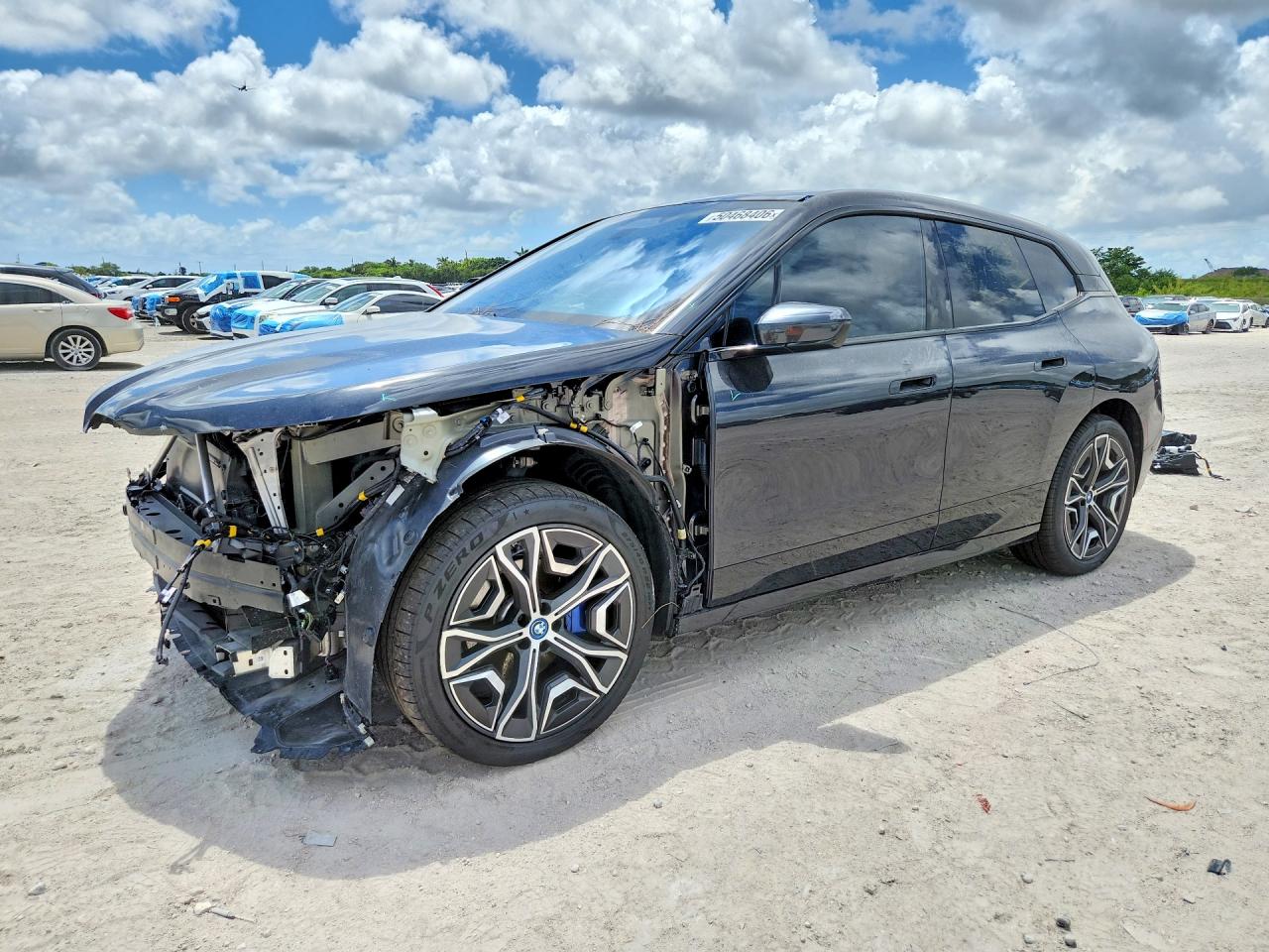 BMW IX 2024 — 2