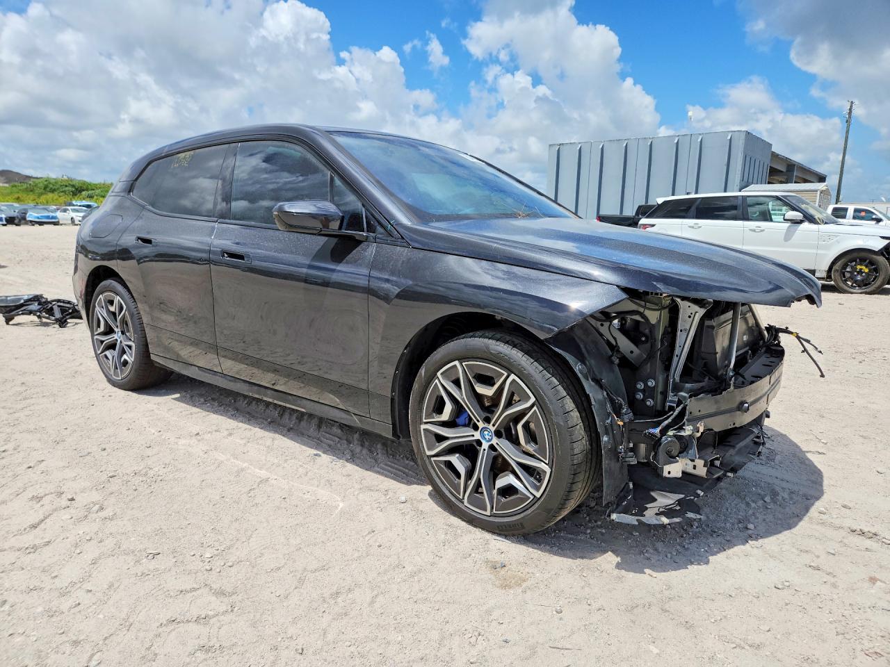 BMW IX 2024 — 5