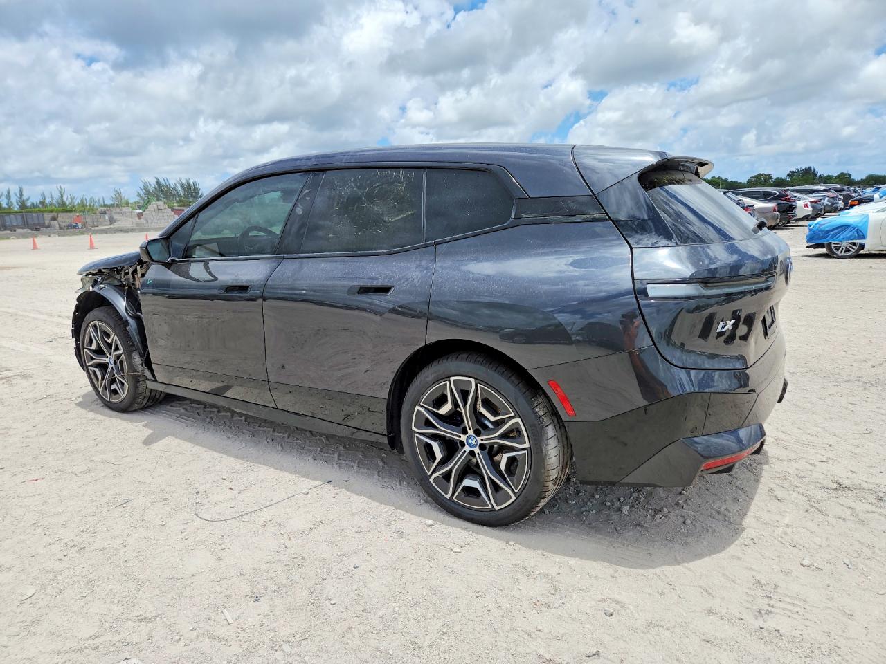 BMW IX 2024 — 3