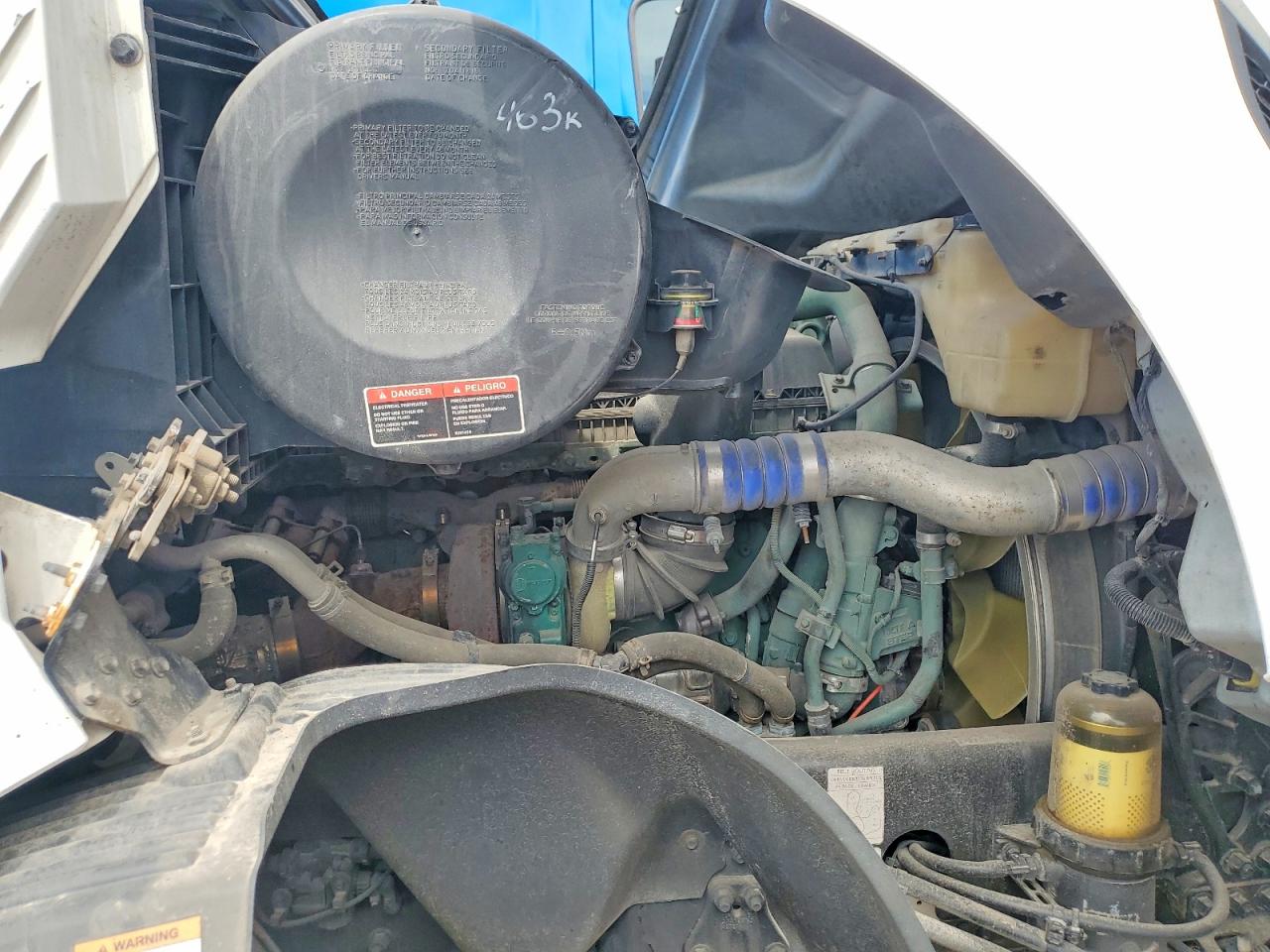 VOLVO VNL 2020 — 8