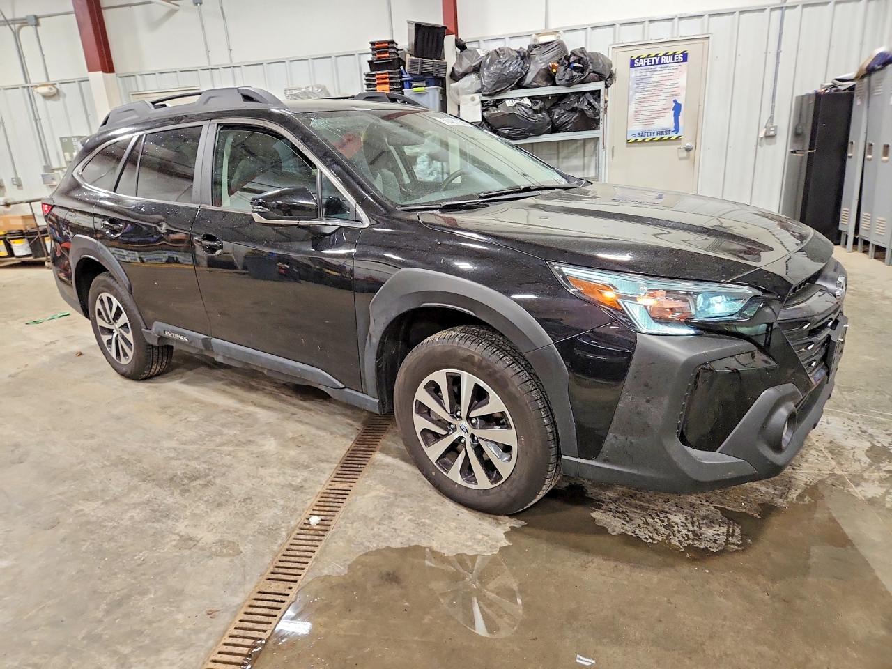SUBARU OUTBACK 2025 — 5
