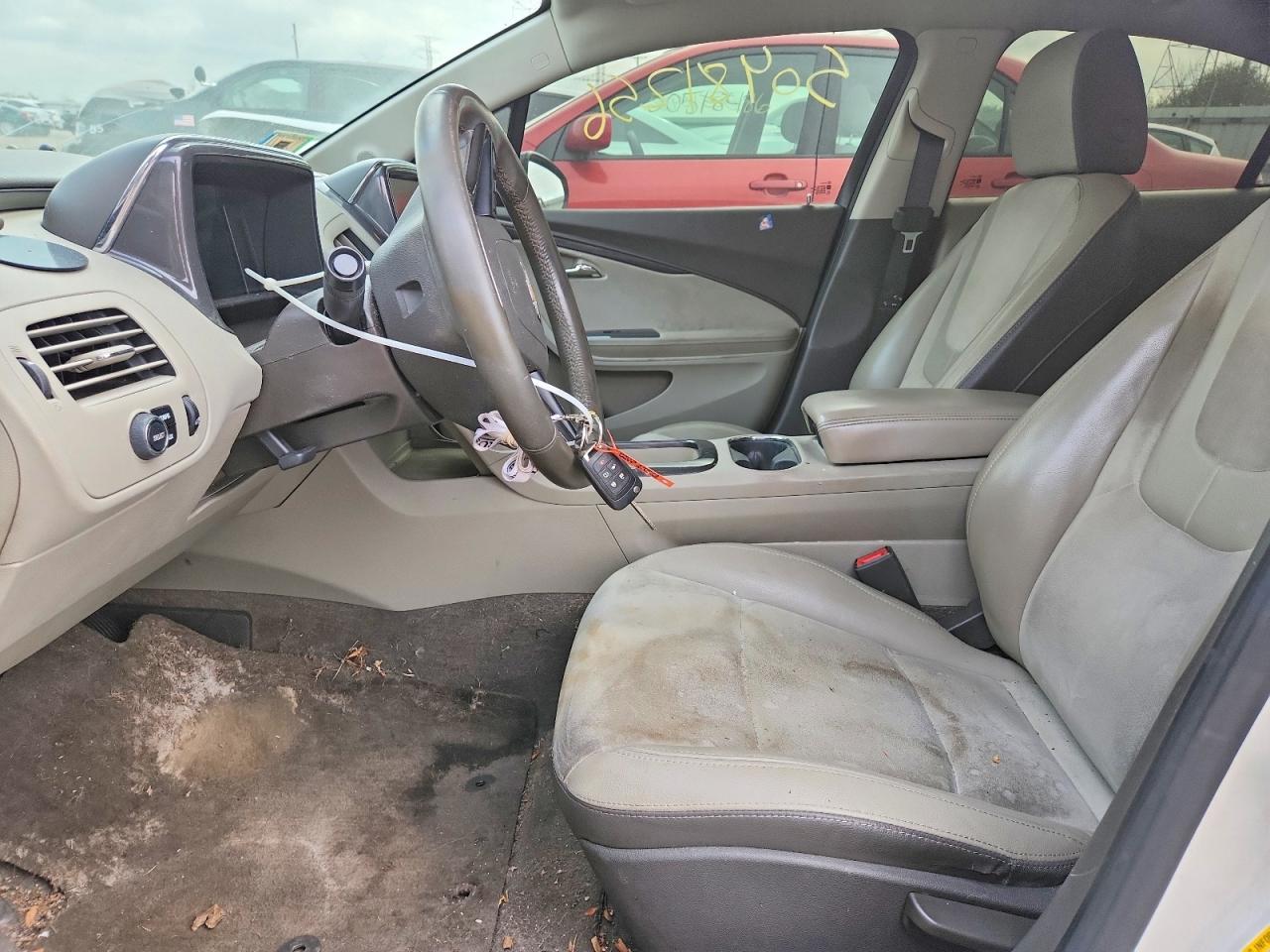 CHEVROLET VOLT 2013 — 8