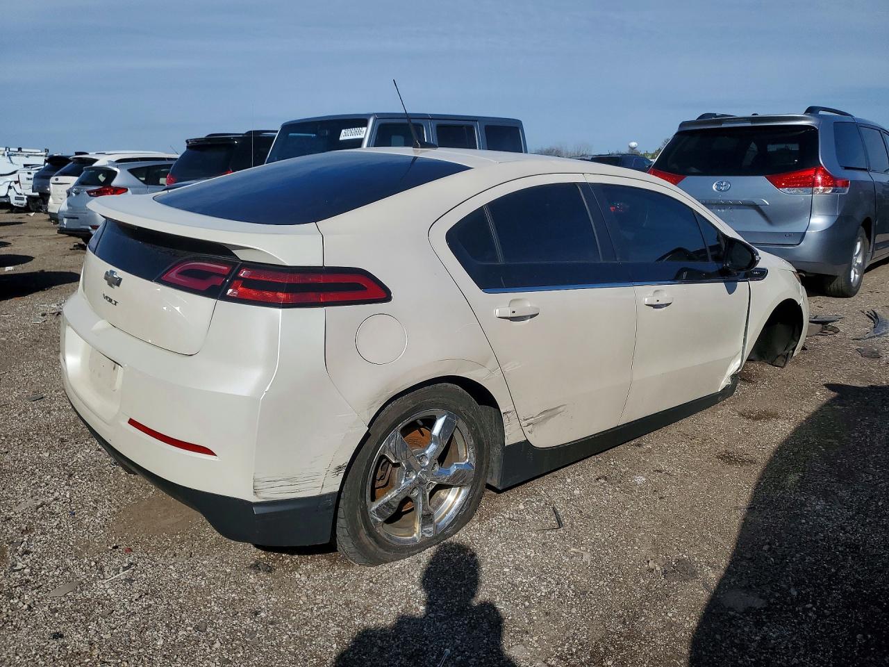 CHEVROLET VOLT 2013 — 4