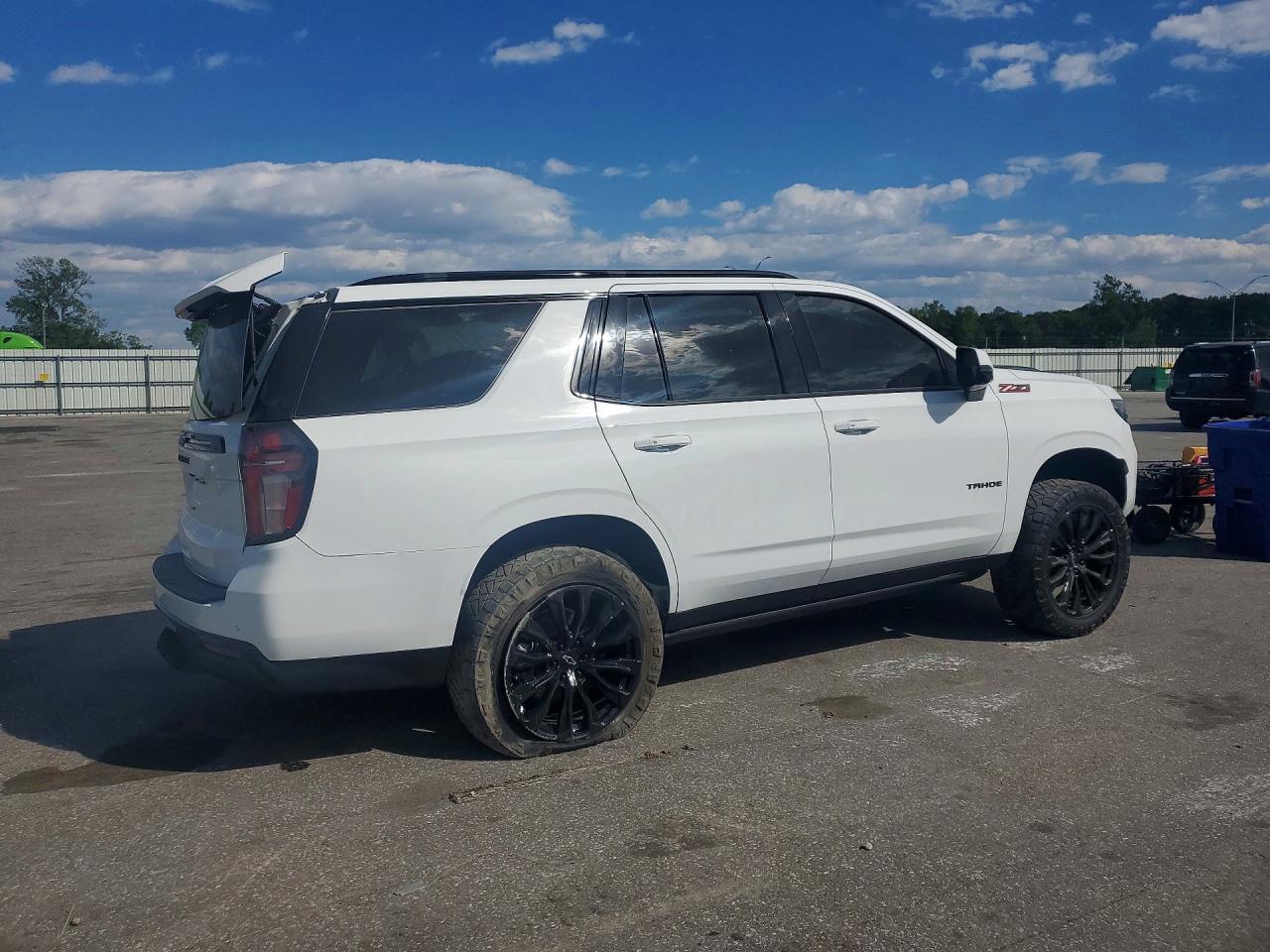 CHEVROLET TAHOE 2023 — 4
