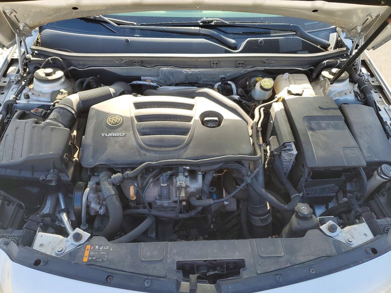 BUICK REGAL 2013 — 12