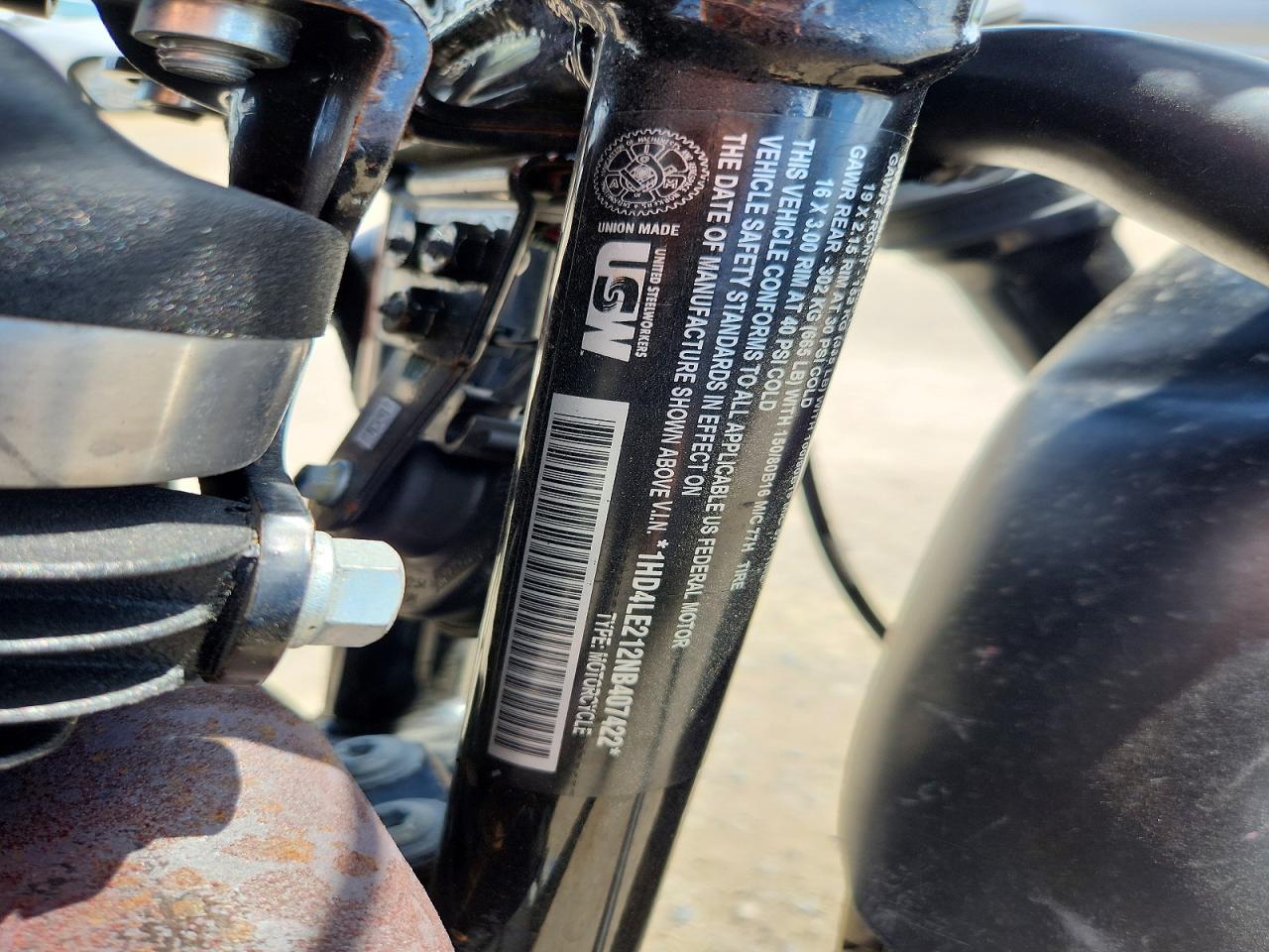 HARLEY-DAVIDSON XL883 2022 — 10