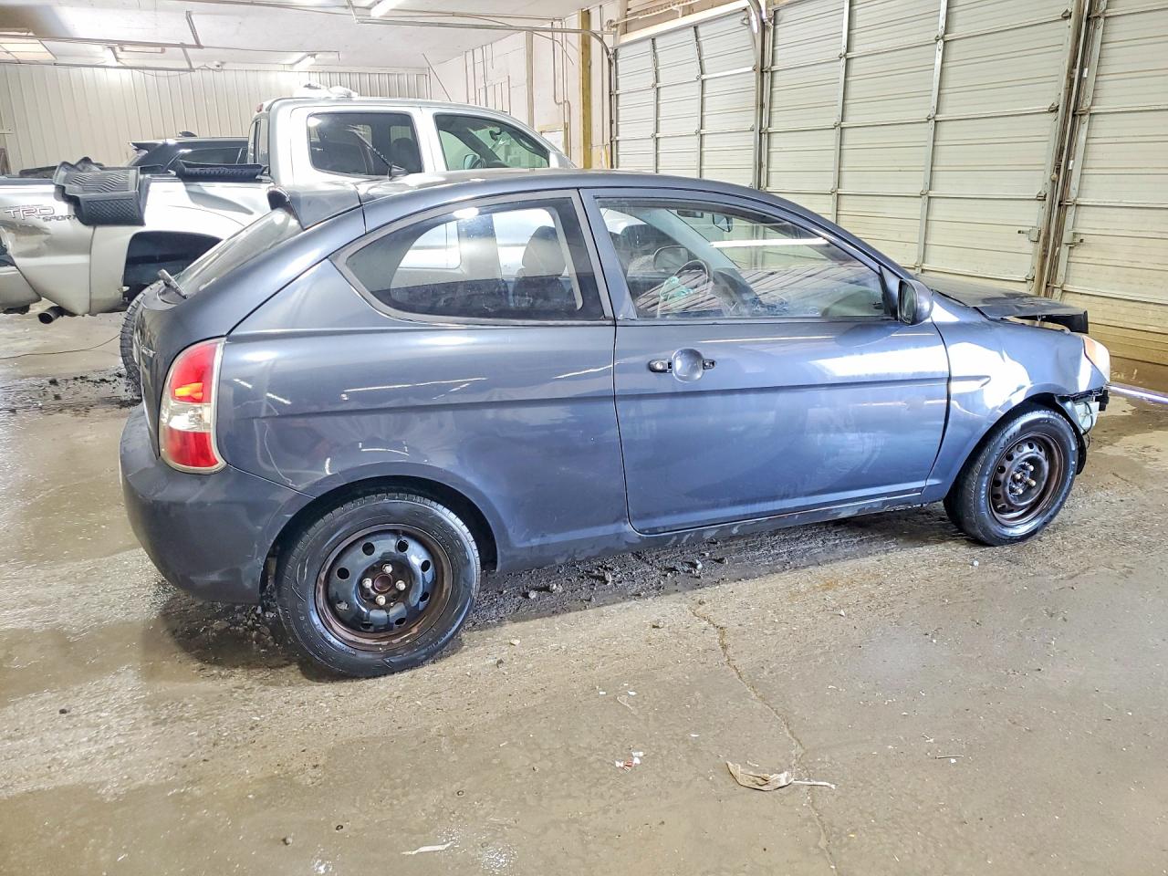 HYUNDAI ACCENT 2010 — 4