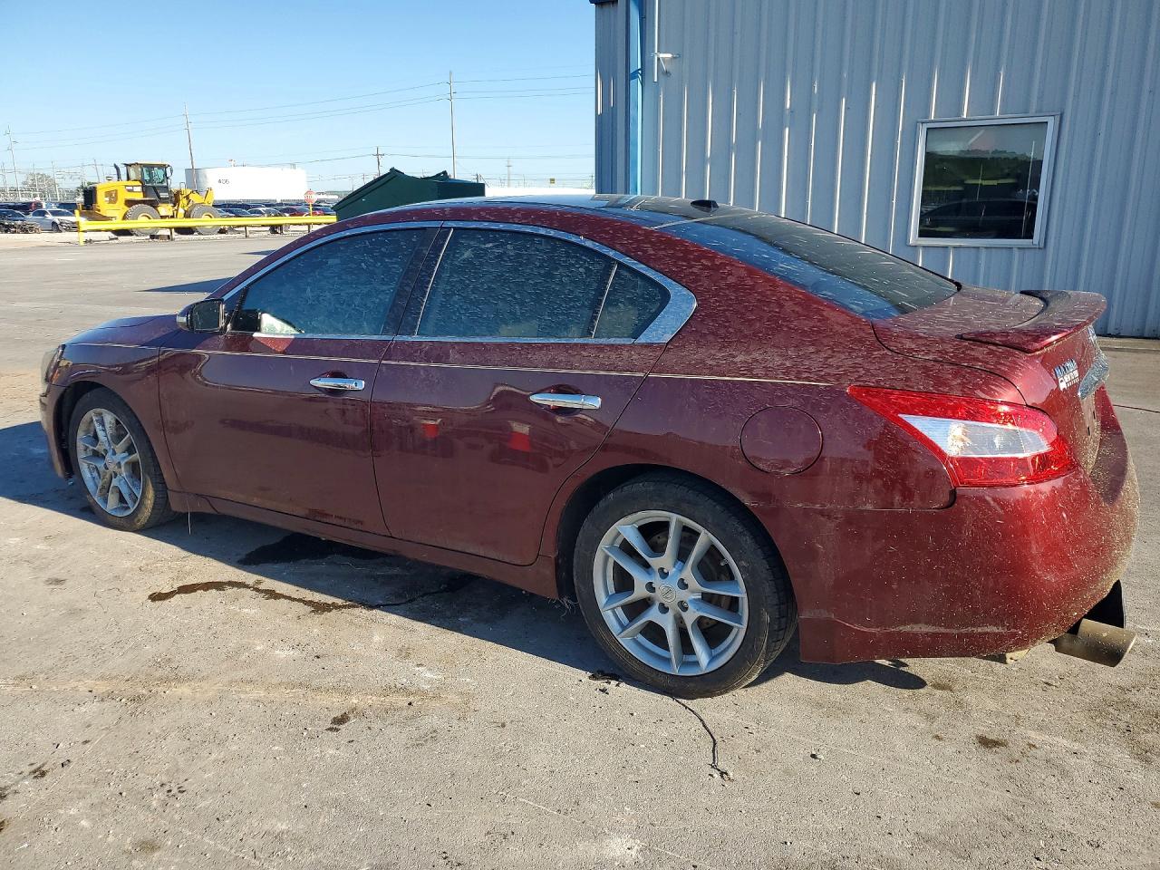 NISSAN MAXIMA 2011 — 3