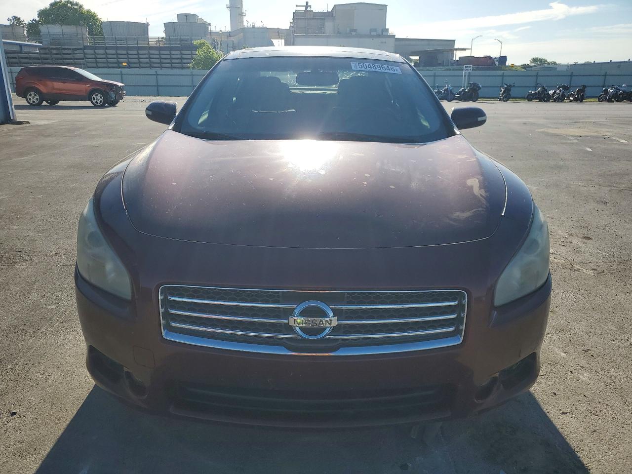 NISSAN MAXIMA 2011 — 6