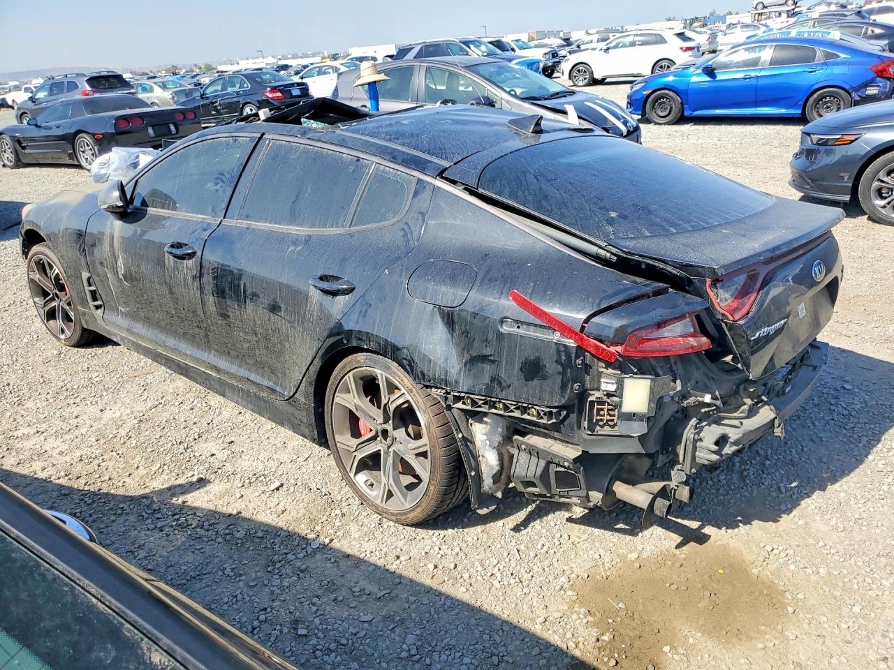 KIA STINGER 2018 — 3