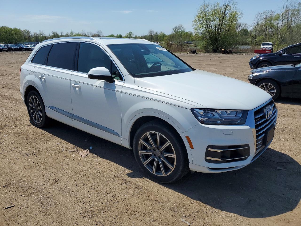 AUDI Q7 2017 — 5