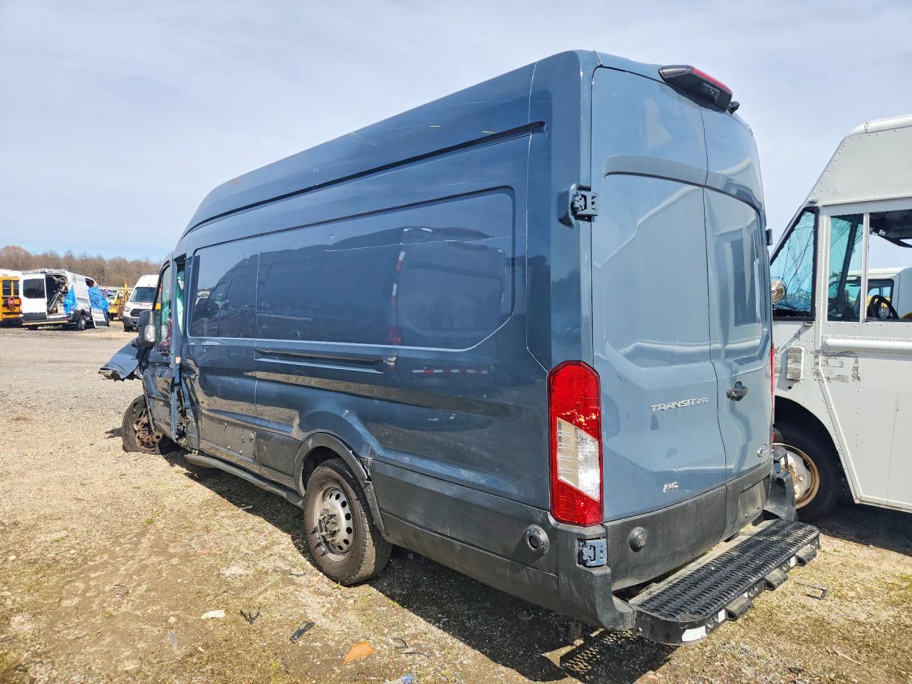 FORD TRANSIT T-250 2023 — 3