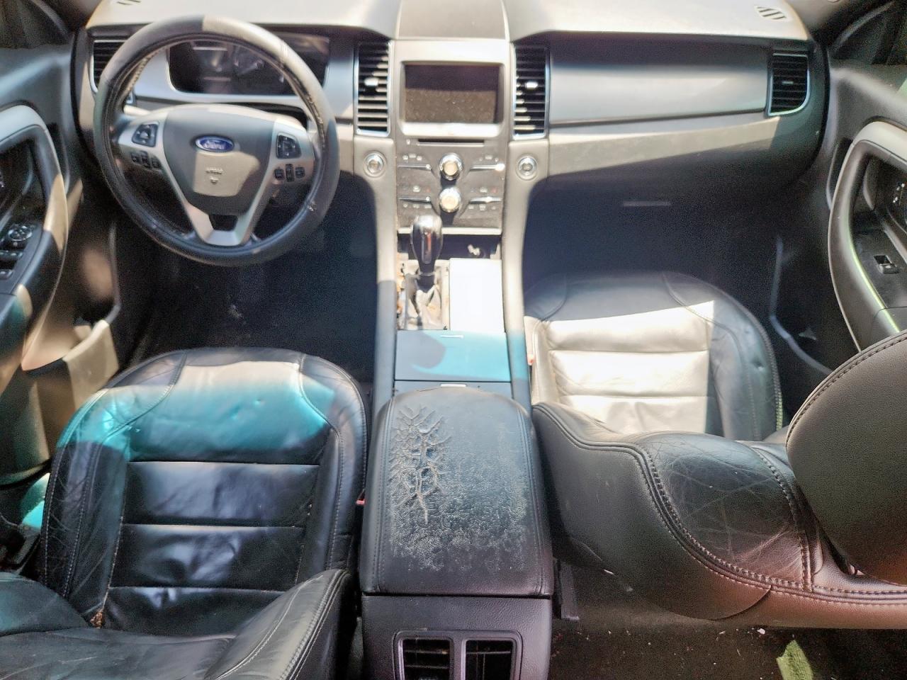 FORD TAURUS SE 2015 — 9