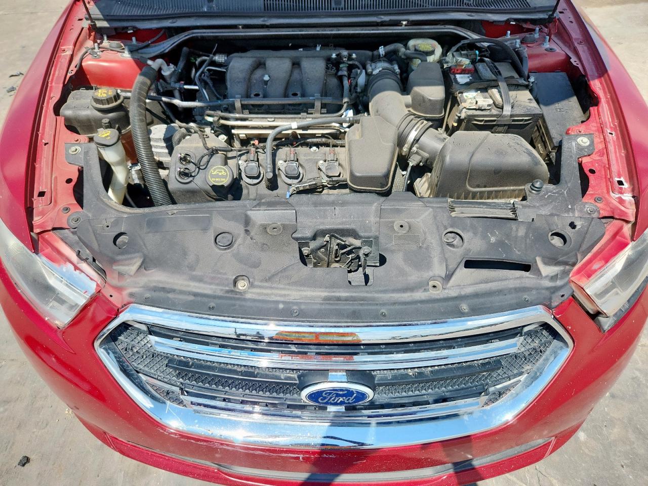 FORD TAURUS SE 2015 — 12