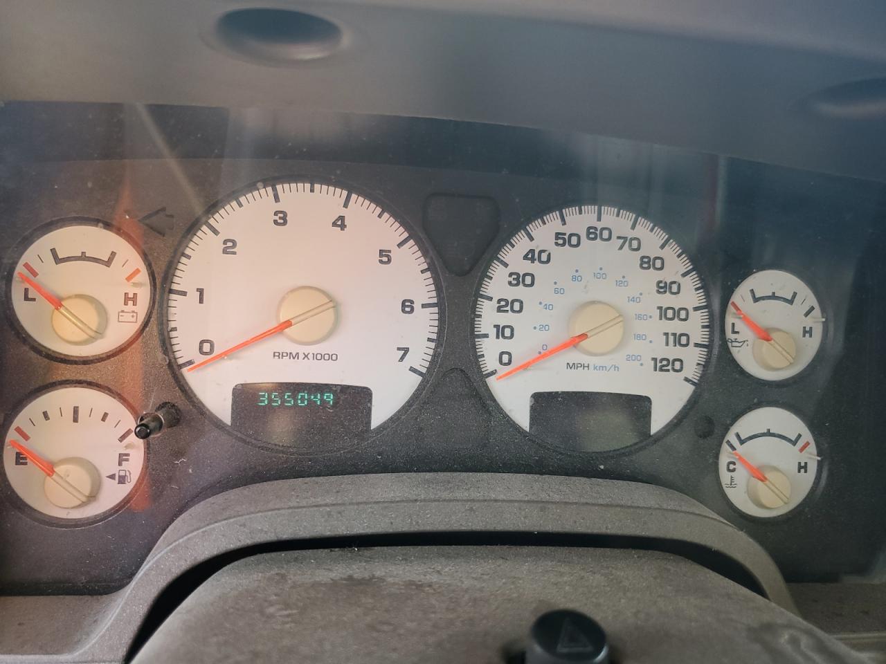 DODGE RAM 1500 2002 — 10