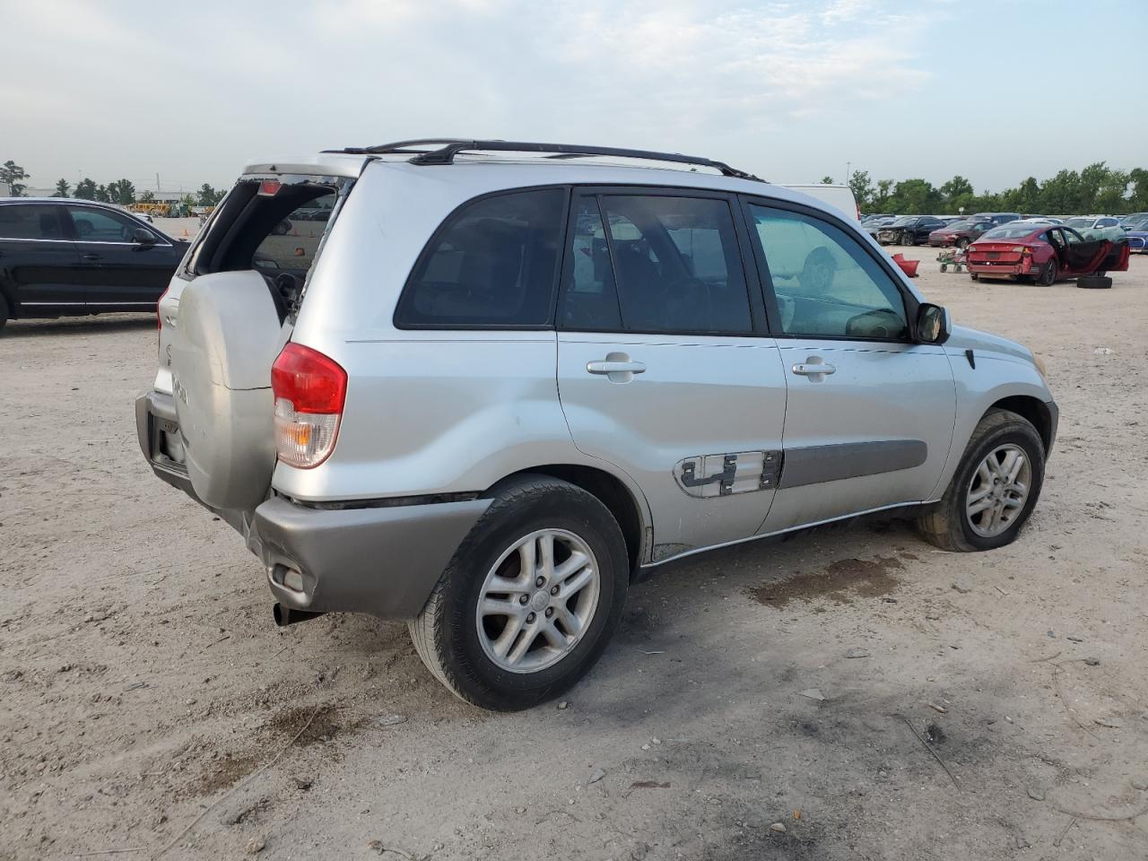 TOYOTA RAV4 2001 — 4