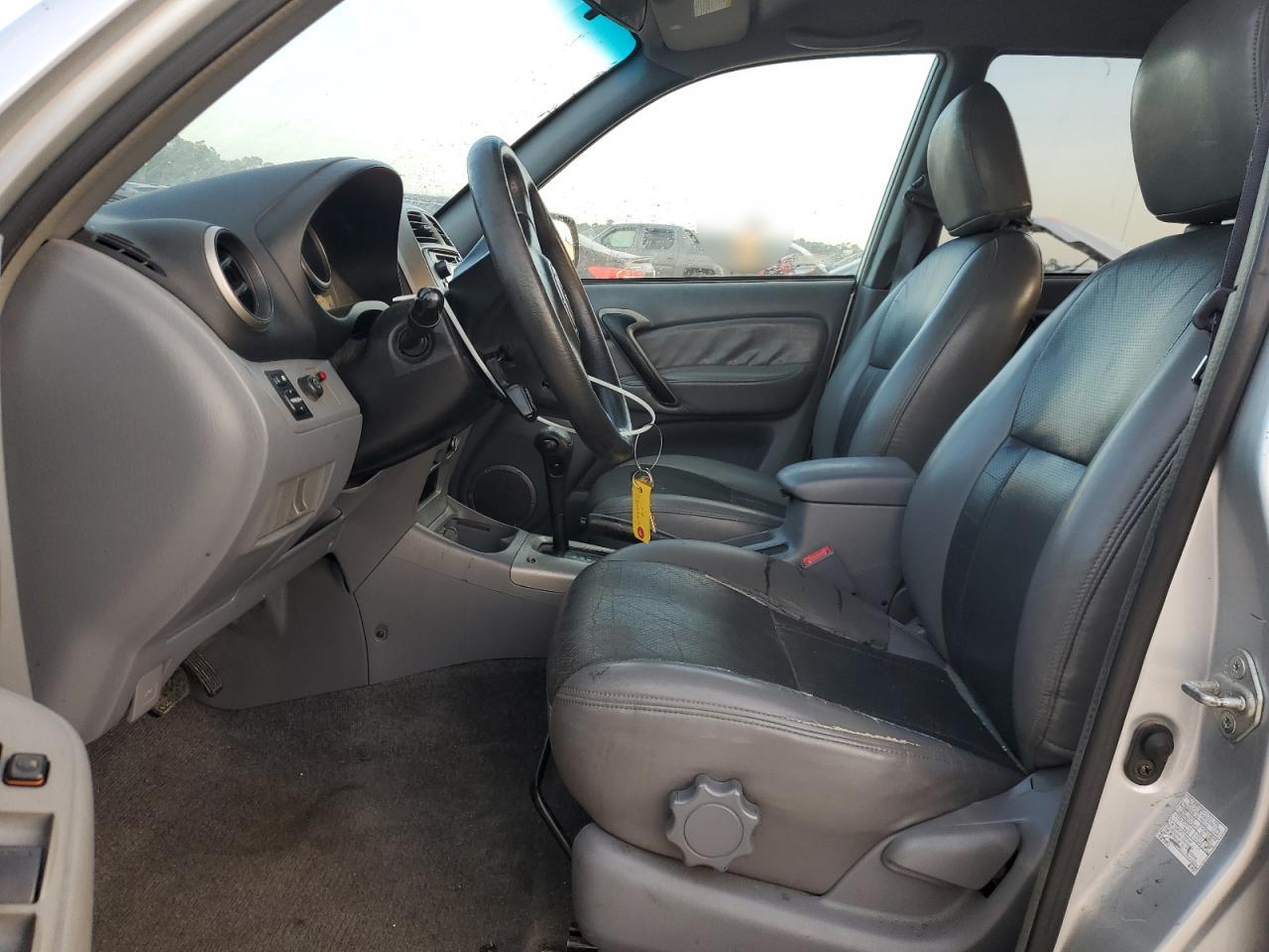 TOYOTA RAV4 2001 — 8