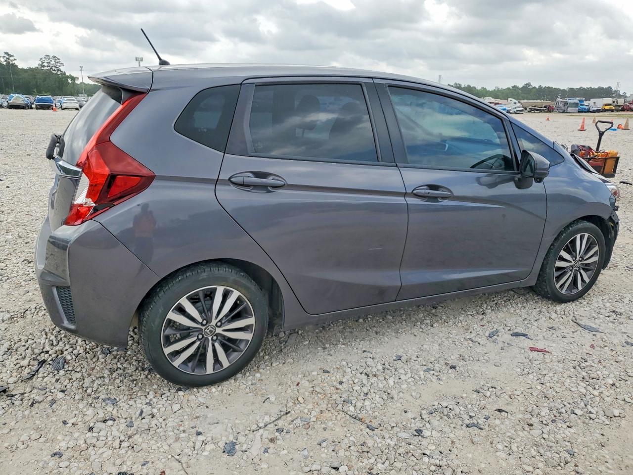 HONDA FIT 2016 — 4