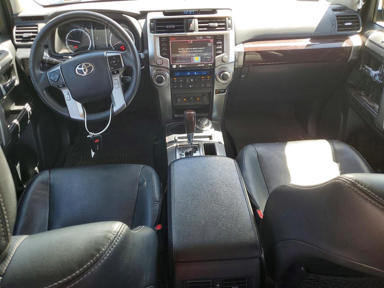 TOYOTA 4RUNNER 2022 — 9