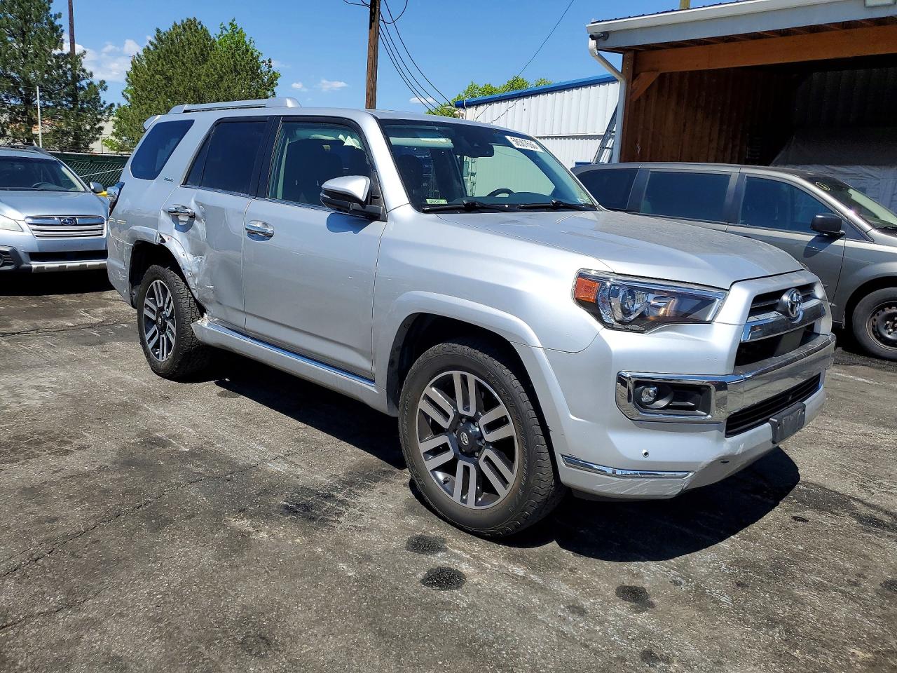 TOYOTA 4RUNNER 2022 — 5
