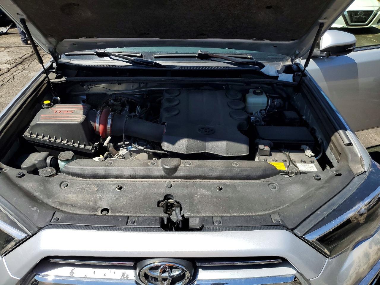 TOYOTA 4RUNNER 2022 — 12