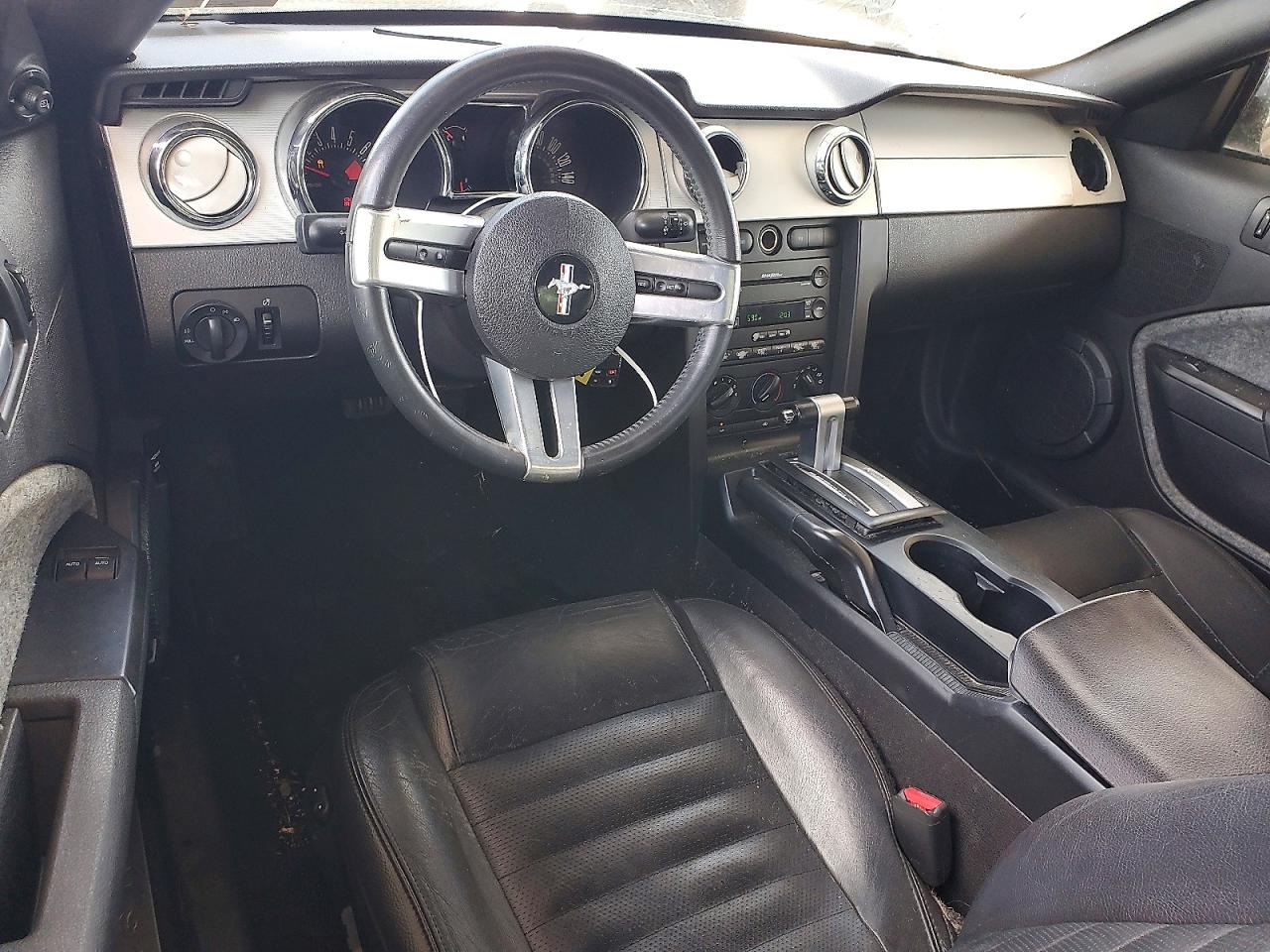 FORD MUSTANG 2006 — 9