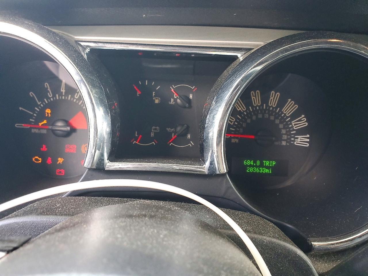 FORD MUSTANG 2006 — 10