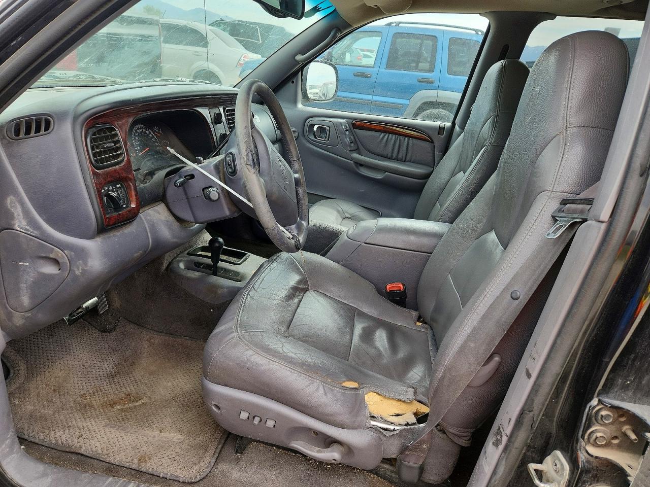 DODGE DURANGO 2000 — 8