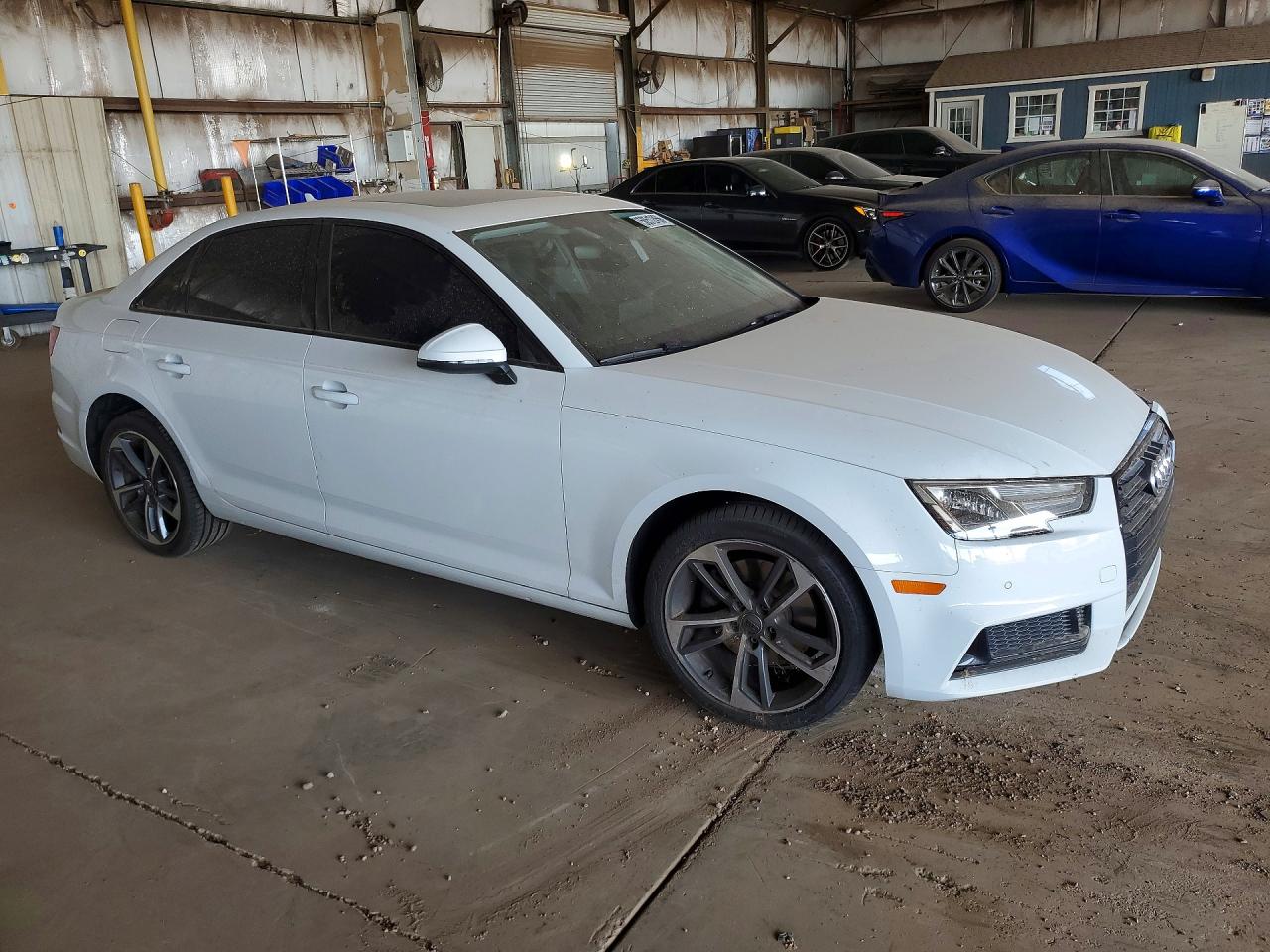 AUDI A4 2019 — 5