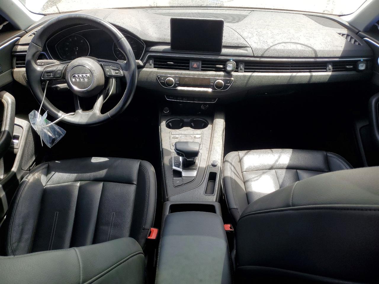 AUDI A4 2019 — 9