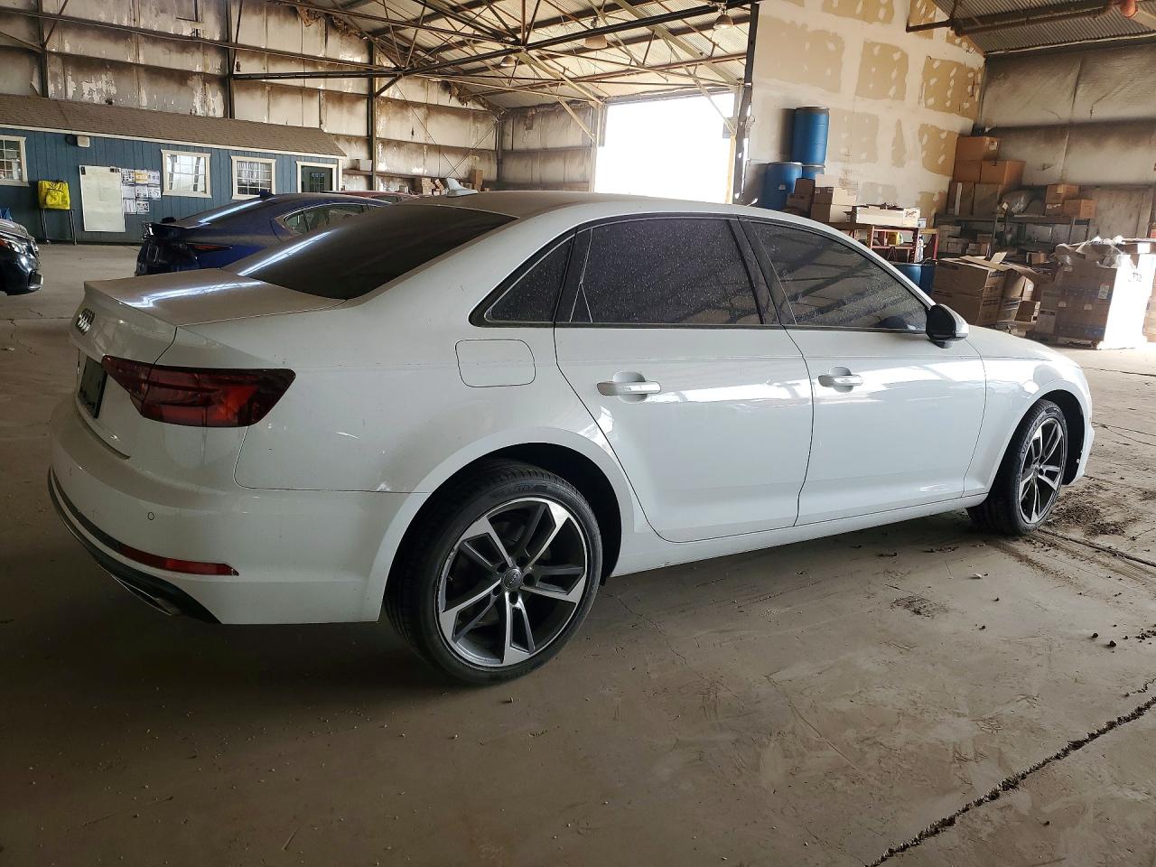 AUDI A4 2019 — 4