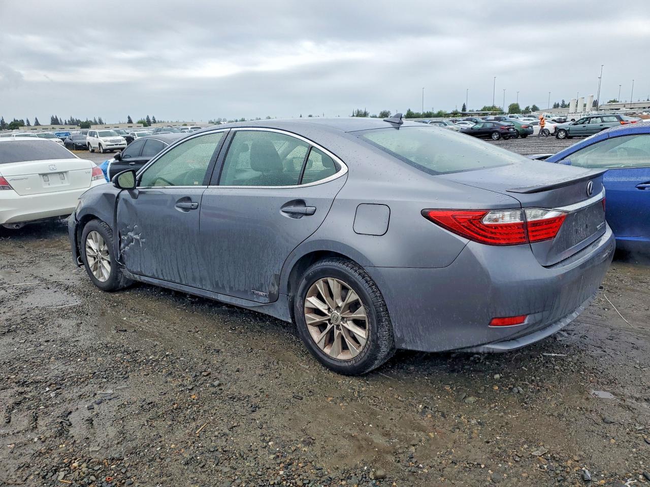 LEXUS ES 2013 — 3