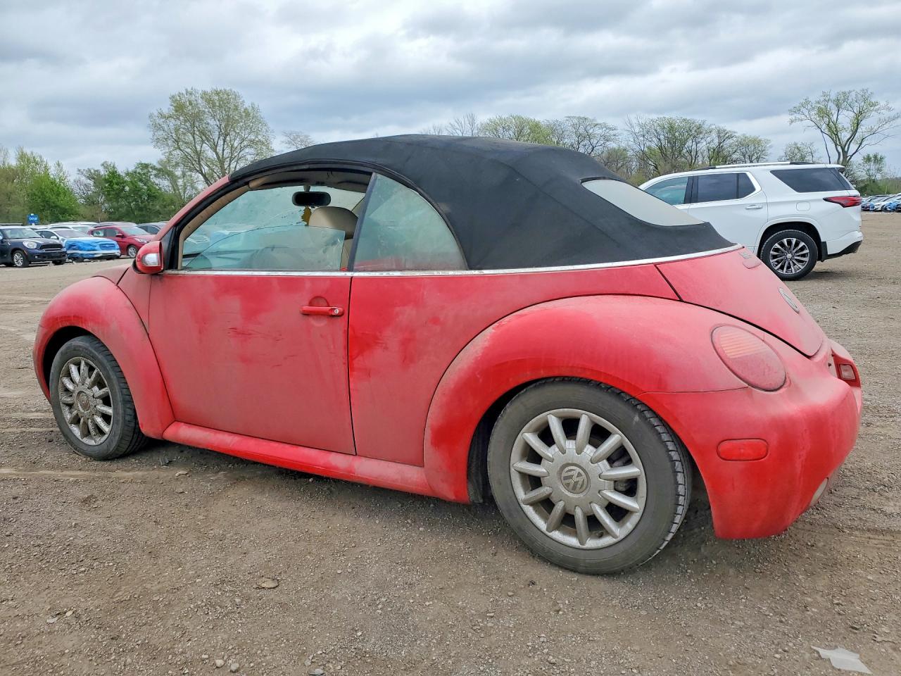 VOLKSWAGEN NEW BEETLE 2004 — 3