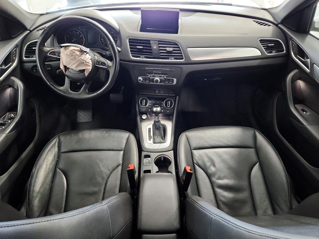 AUDI Q3 2016 — 9