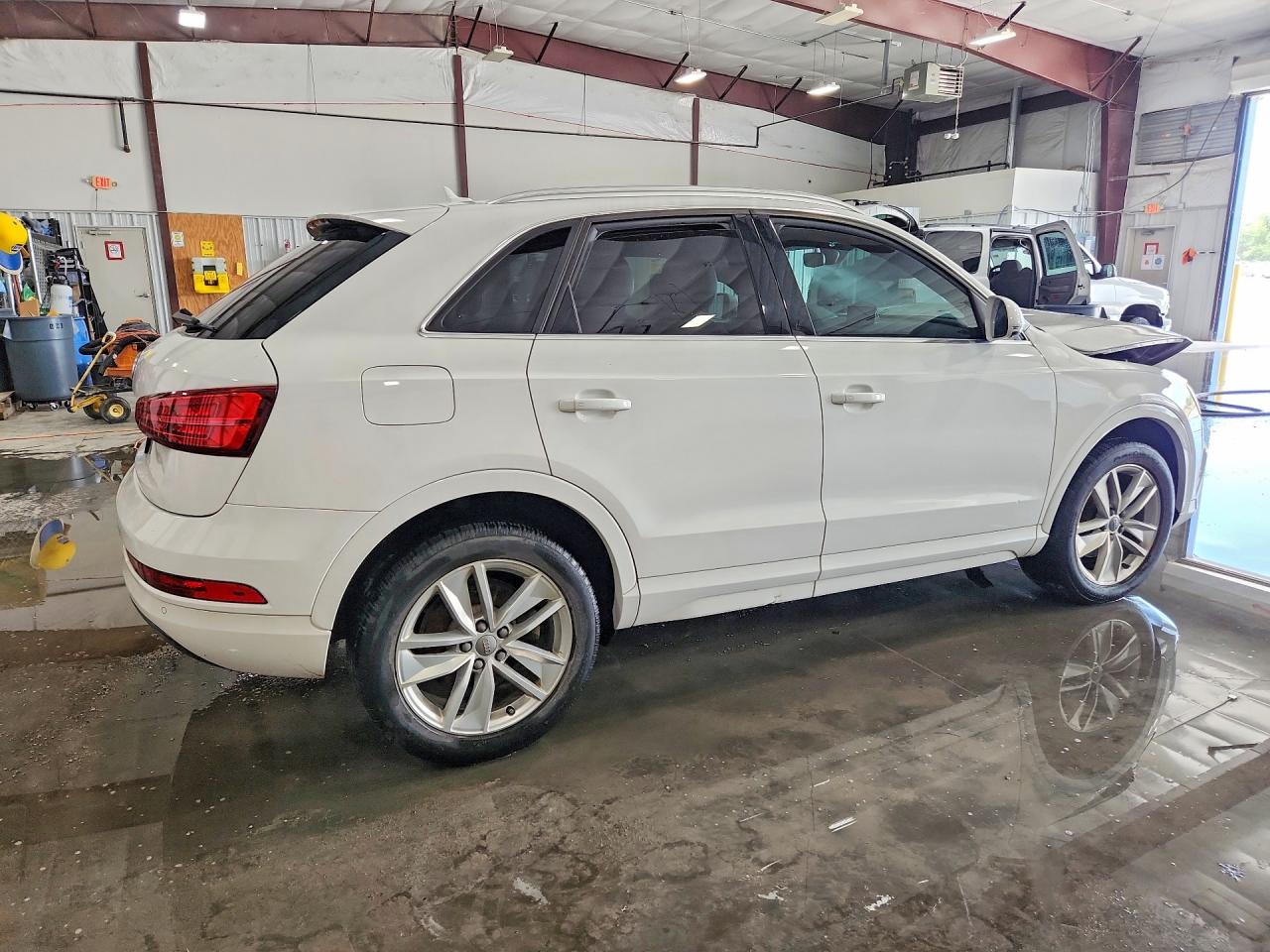 AUDI Q3 2016 — 4