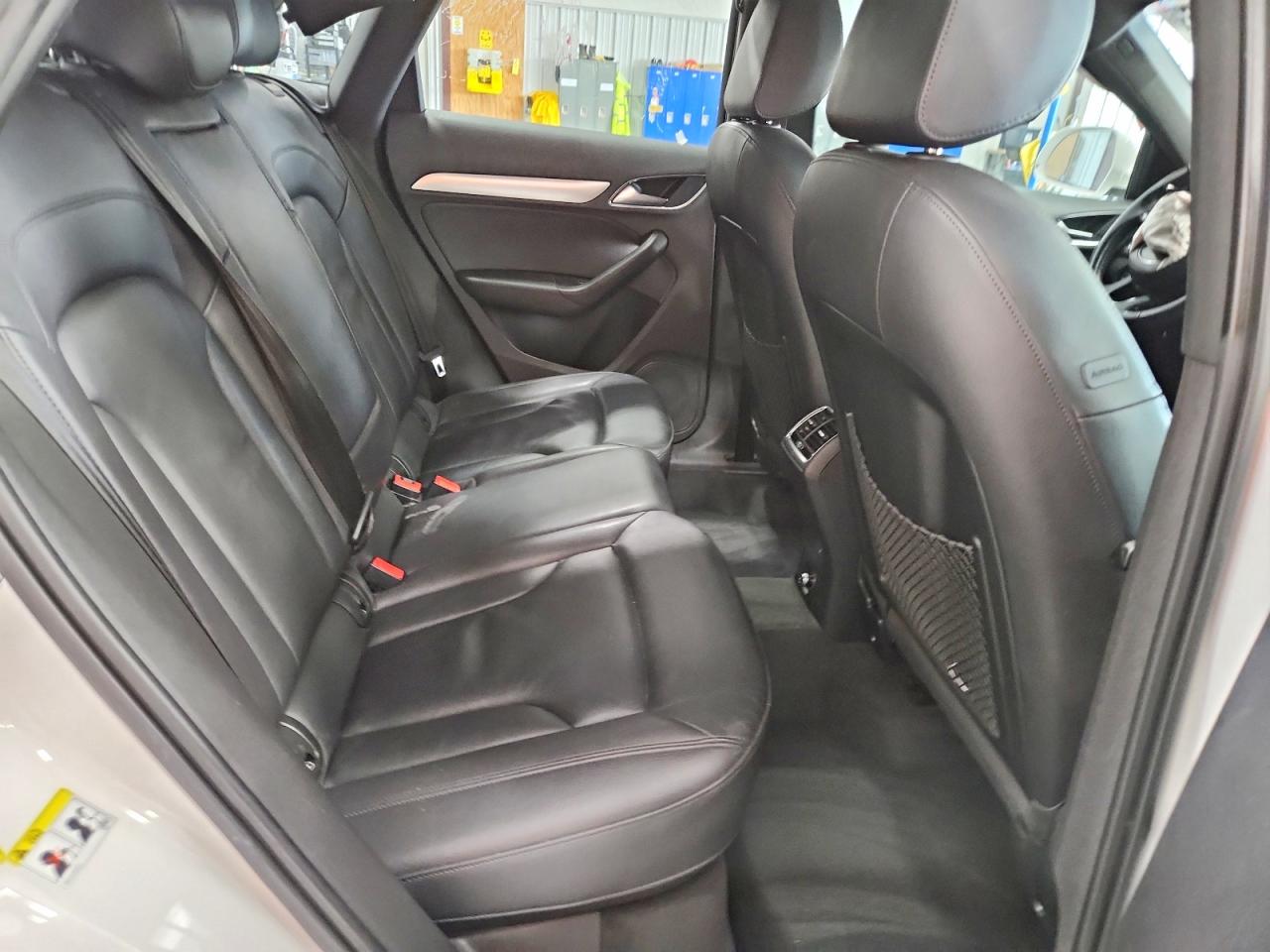 AUDI Q3 2016 — 11