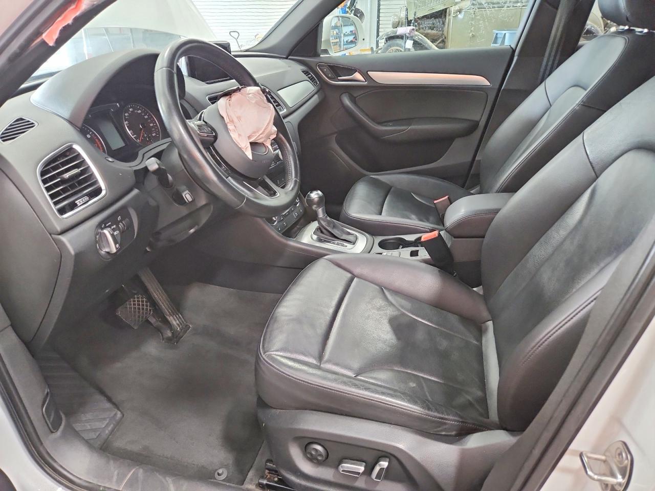 AUDI Q3 2016 — 8