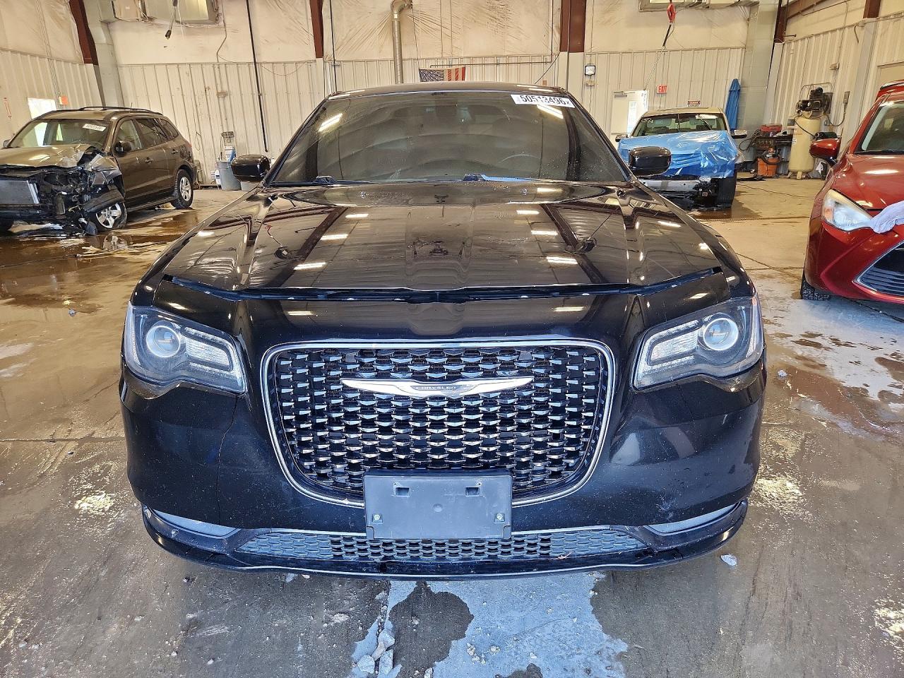 CHRYSLER 300 2015 — 6
