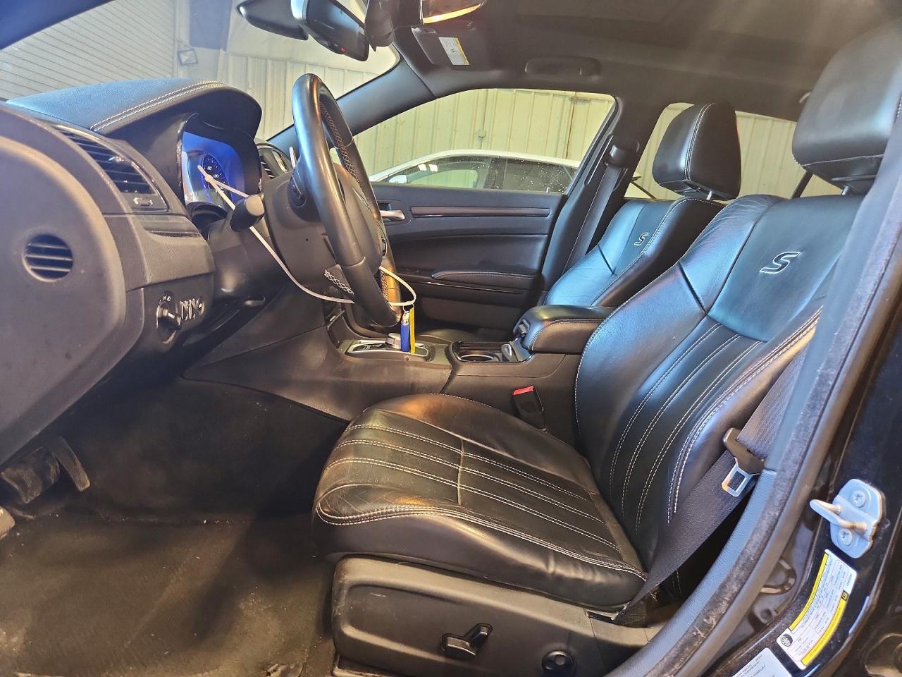CHRYSLER 300 2015 — 8