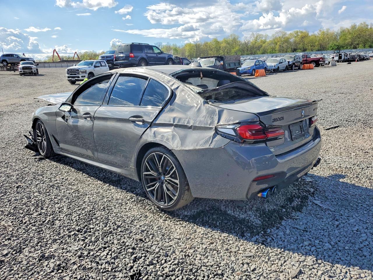 BMW M550XI 2022 — 3
