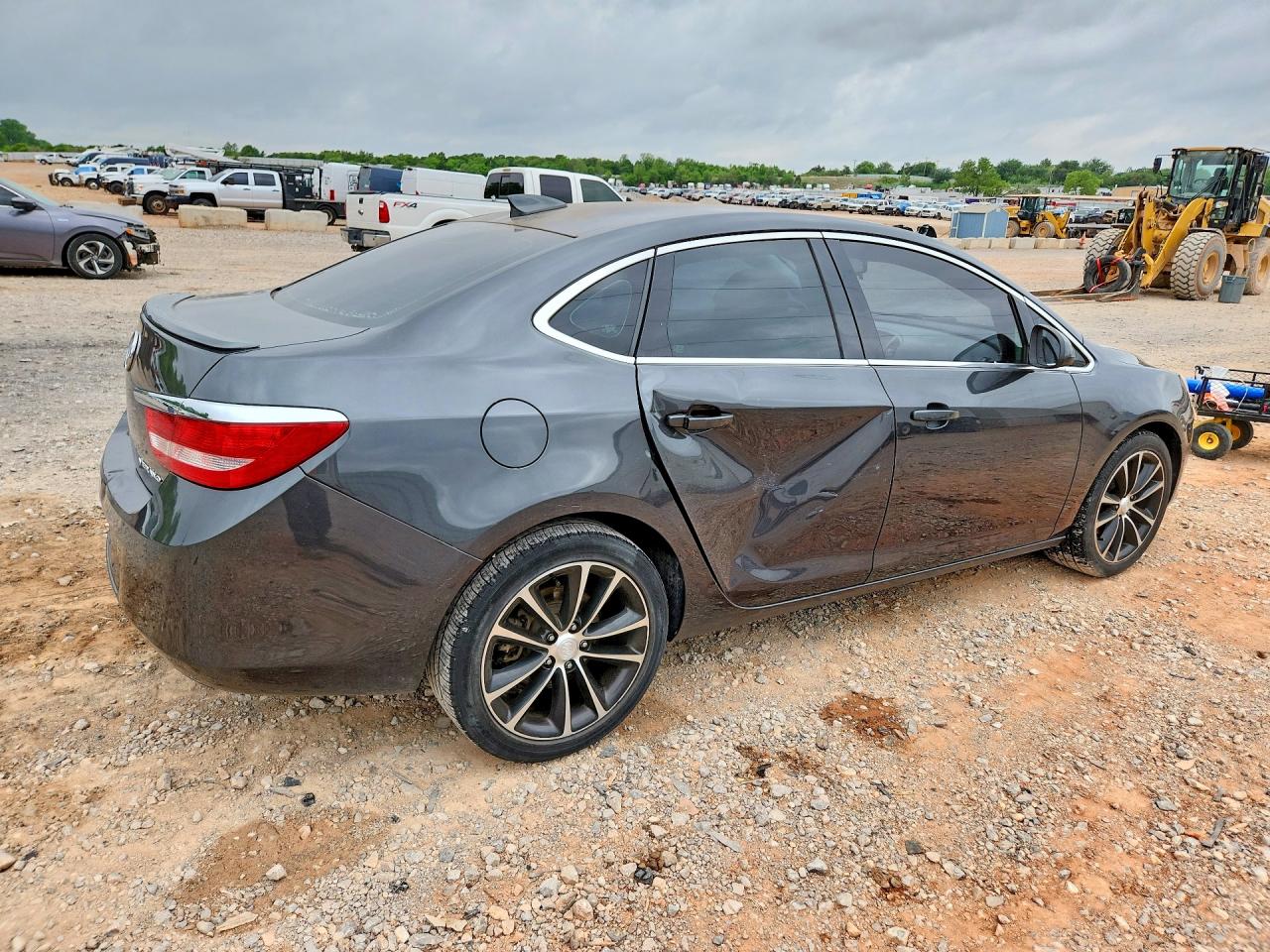 BUICK VERANO 2016 — 4