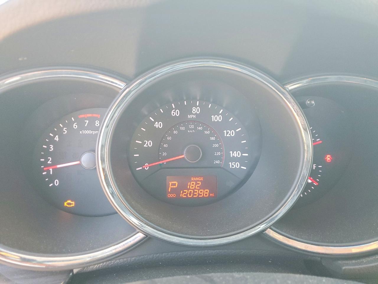 KIA SORENTO 2012 — 10