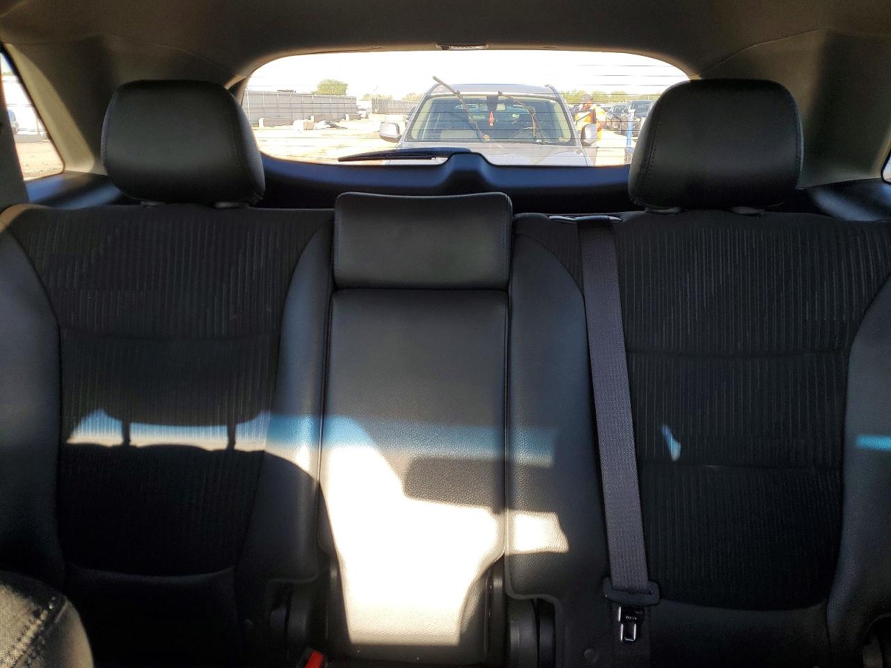 KIA SORENTO 2012 — 11