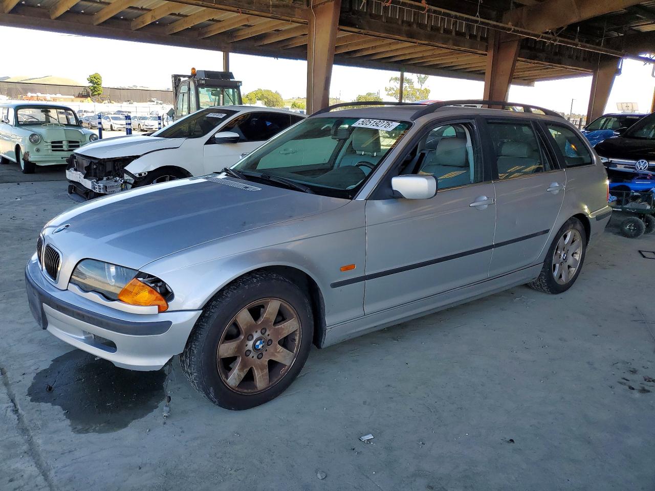 2001 BMW 325 IT