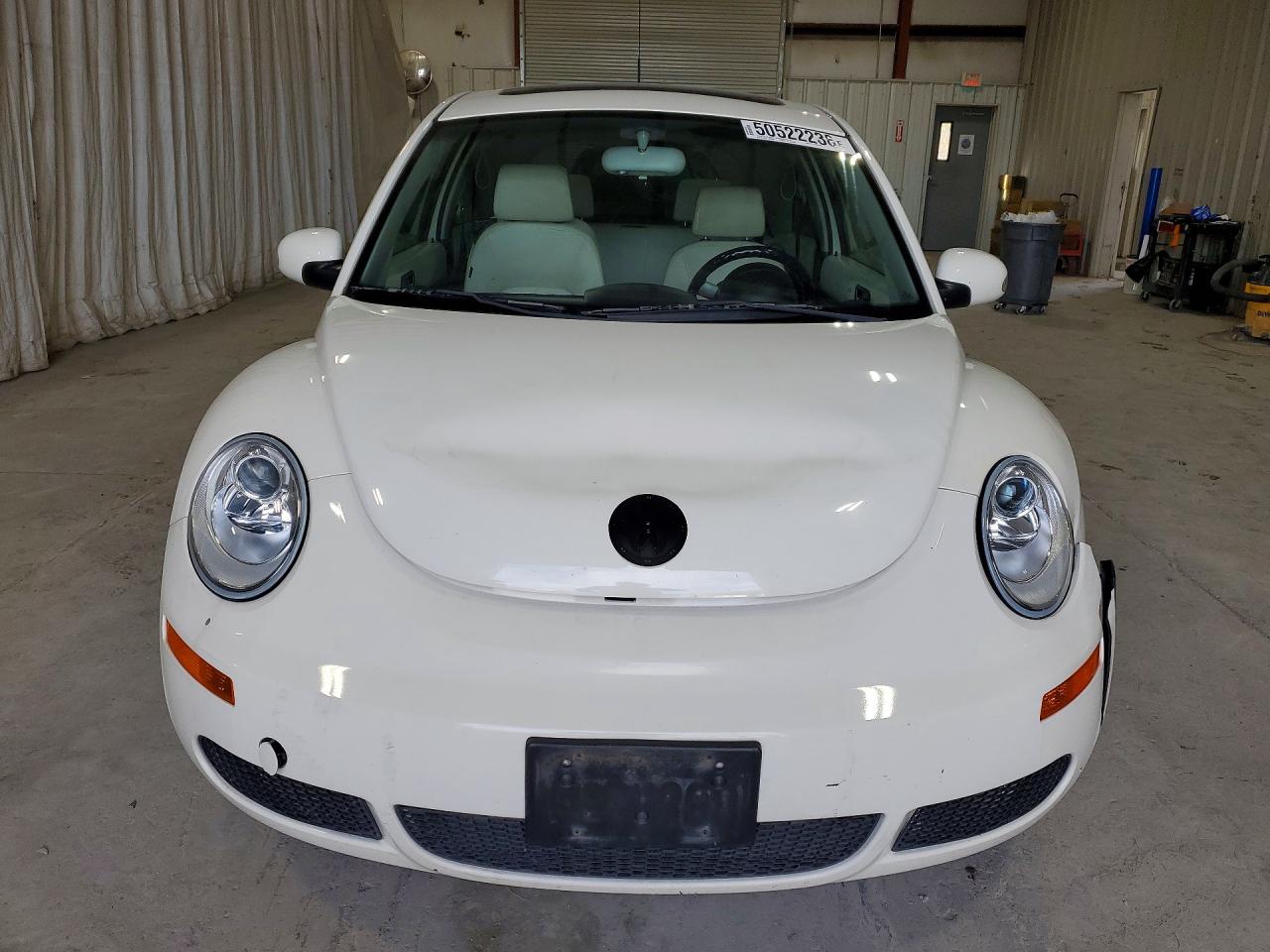 VOLKSWAGEN NEW BEETLE 2008 — 6