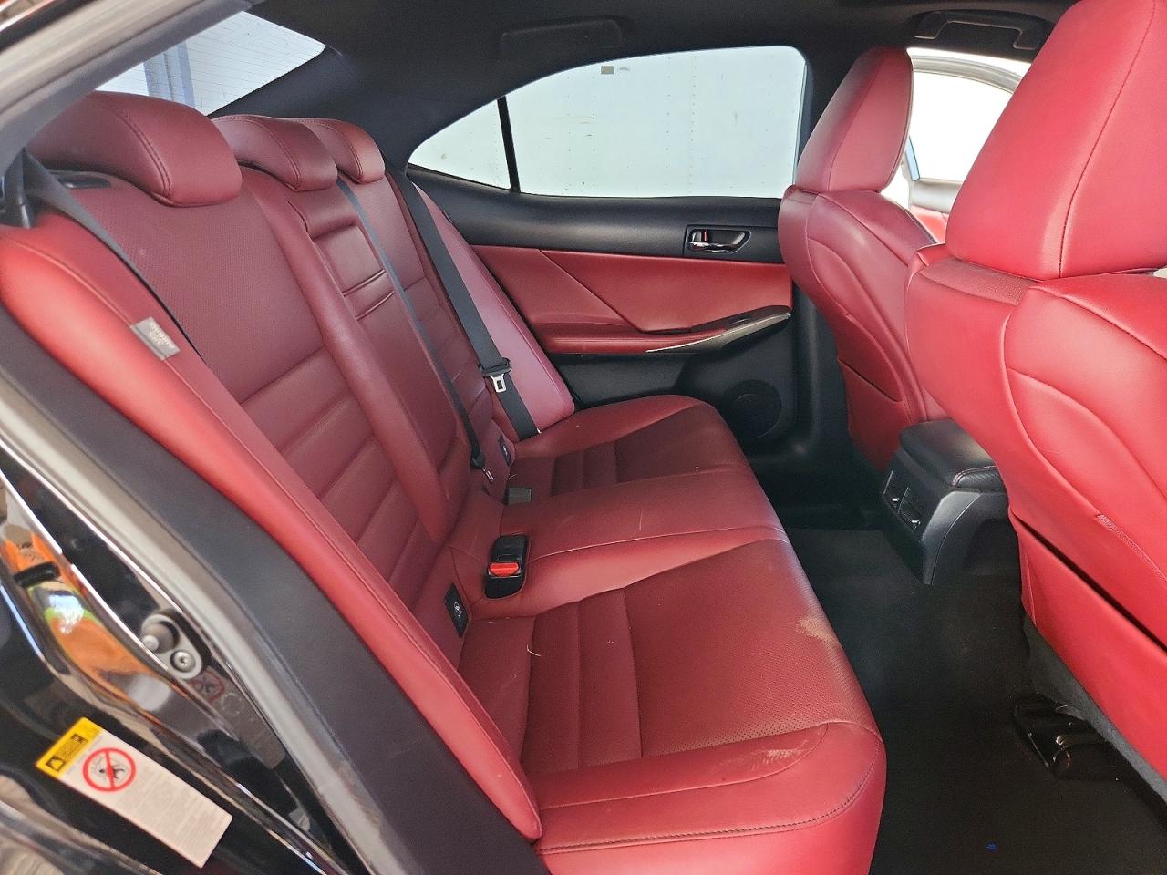 LEXUS IS 2014 — 11