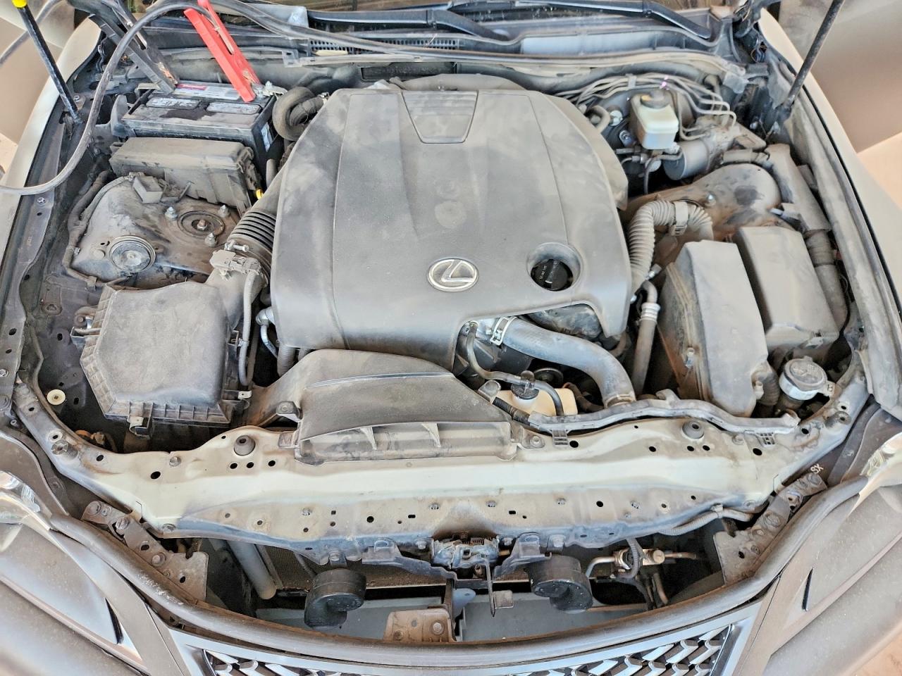 LEXUS IS 2014 — 12
