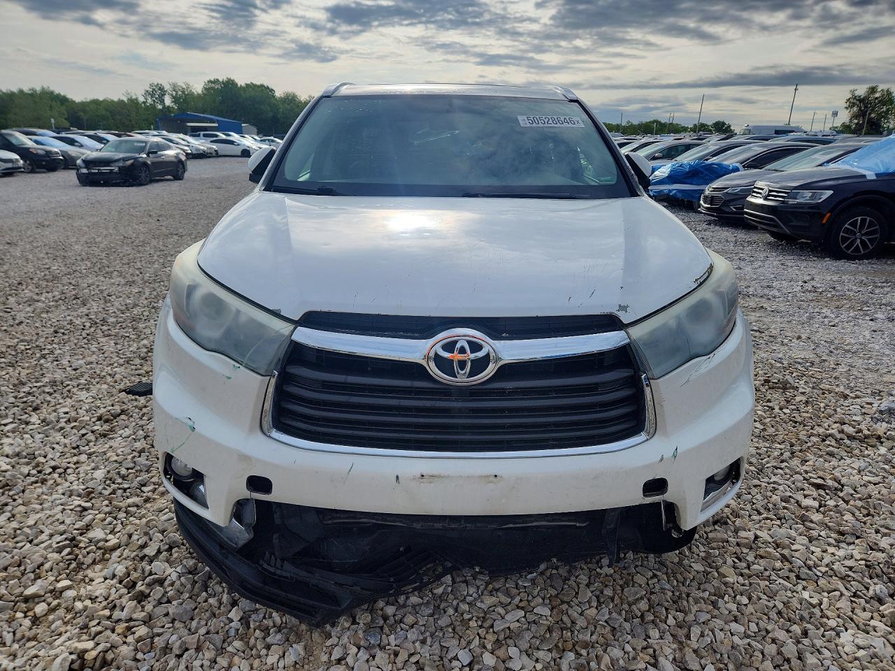 TOYOTA HIGHLANDER 2014 — 6